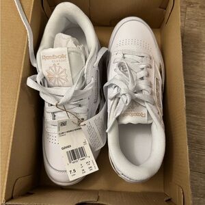 Reebok club c double revenge sneakers size 7.5